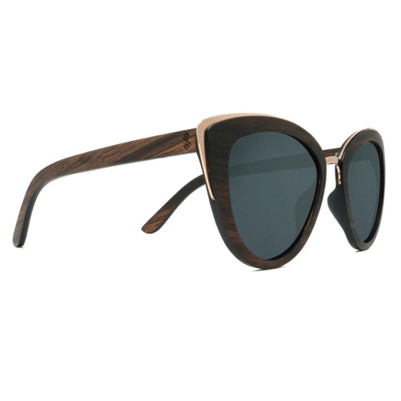 Beautifully-crafted Wood Frame Bombshell SLYK Shades Sunglasses